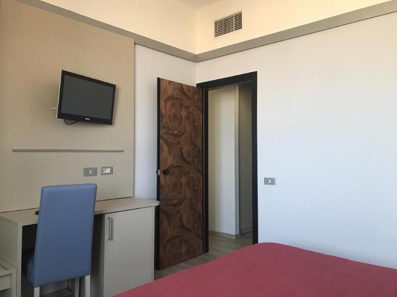 Hotel Elisabeth Due Фано Екстер'єр фото