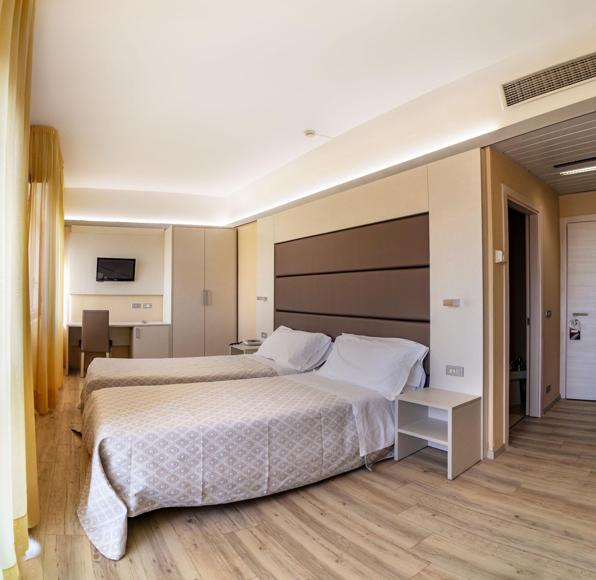 Hotel Elisabeth Due Фано Екстер'єр фото
