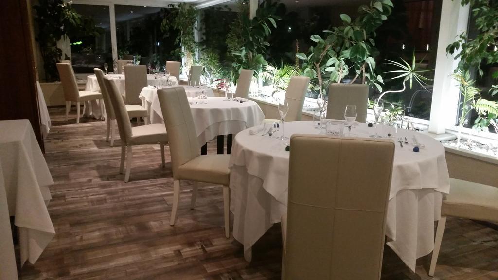 Hotel Elisabeth Due Фано Екстер'єр фото
